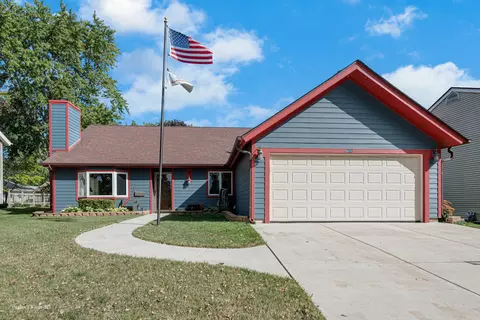 5831 Danforth Ct, Hanover Park, IL 60133