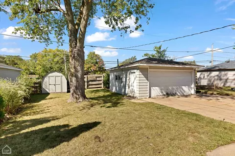 Exterior - 128 W Wayne Pl, Wheeling, IL 60090 photo 4 of 5