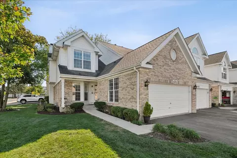 630 Citadel Dr, Westmont, IL 60559