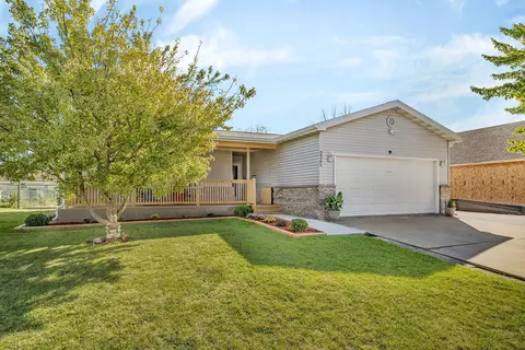 2365 Chestnut Ln, Morris, IL 60450 photo 2