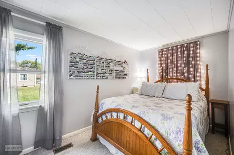 Bedroom - 203 E Steward St, Plano, IL 60545 photo 1 of 5