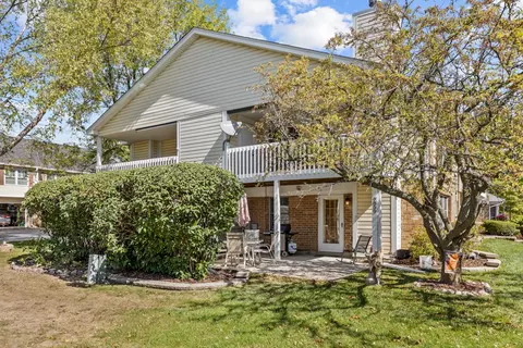 Exterior - 9859 Cambridge Ct #B, Mokena, IL 60448 photo 4 of 4