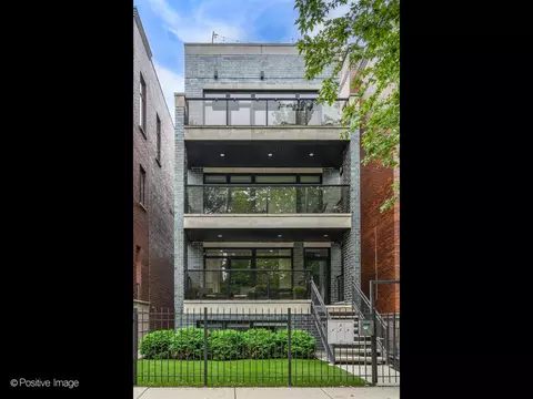 1022 N Honore St #1, Chicago, IL 60622