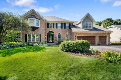 1305 Winners Cup Cir, Saint Charles, IL 60174