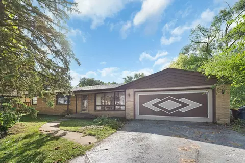 1516 S Plum Grove Rd, Schaumburg, IL 60193