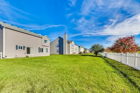 Exterior - 1182 Devon Dr, Antioch, IL 60002 photo 6 of 6