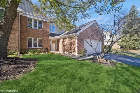 1548 N Courtland Dr #1548, Arlington Heights, IL 60004