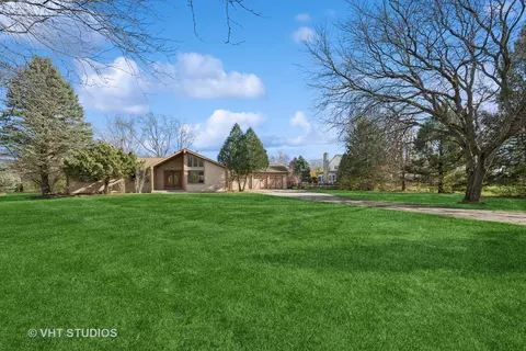 5 N837 Dunham Trails Rd, Wayne, IL 60184