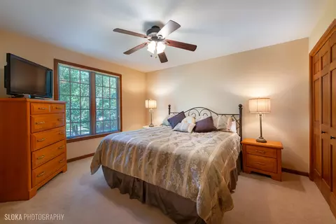 2405 Bennington Ln, Mchenry, IL 60050 photo 21