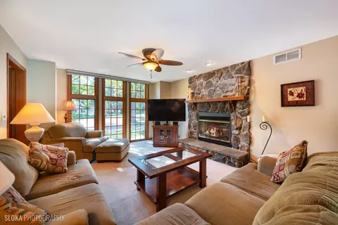 2405 Bennington Ln, Mchenry, IL 60050 photo 5