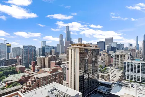 View/Area - 40 E 9th St #304, Chicago, IL 60605 photo 2 of 2