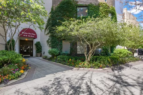 40 E 9th St #304, Chicago, IL 60605