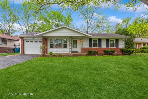 819 Oxford St, Downers Grove, IL 60516