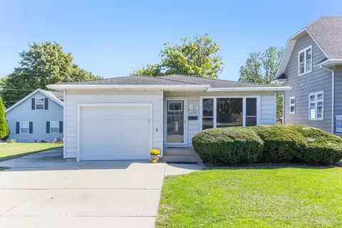 1110 N Prairie Ave, Joliet, IL 60435