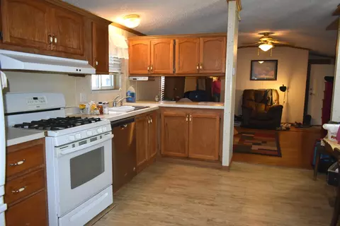 101 E Van Alstine St, Secor, IL 61771 photo 10
