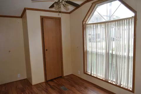 101 E Van Alstine St, Secor, IL 61771 photo 20