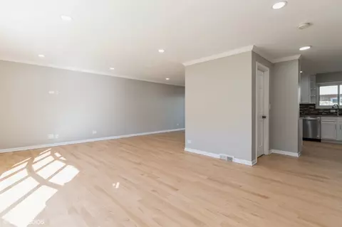 Living - 8842 Dee Rd #B, Des Plaines, IL 60016 photo 3 of 7