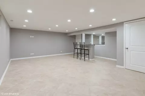 Other - 8842 Dee Rd #B, Des Plaines, IL 60016 photo 3 of 5