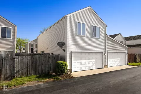 832 Symphony Dr, Aurora, IL 60504 photo 10
