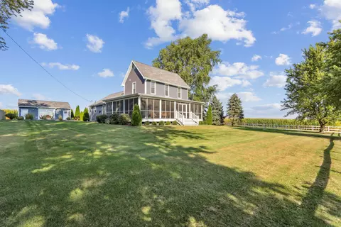 5511 N Martin Rd, Champaign, IL 61822