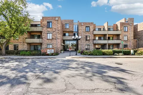 1926 Prairie Sq #224B, Schaumburg, IL 60173