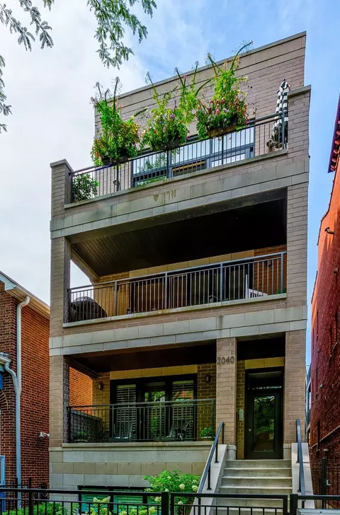 2040 N Racine Ave #PH, Chicago, IL 60614
