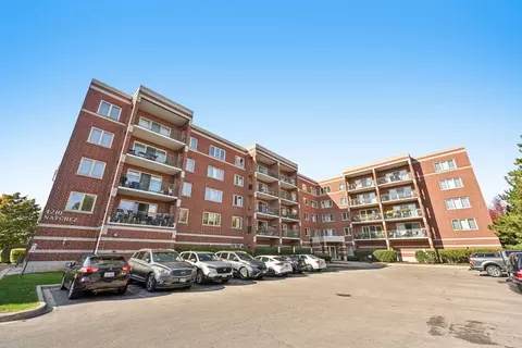 4210 N Natchez Ave #304, Chicago, IL 60634