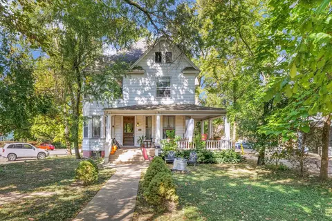 508 W Elm St, Urbana, IL 61801