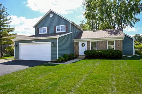 2176 Blacksmith Dr, Wheaton, IL 60189
