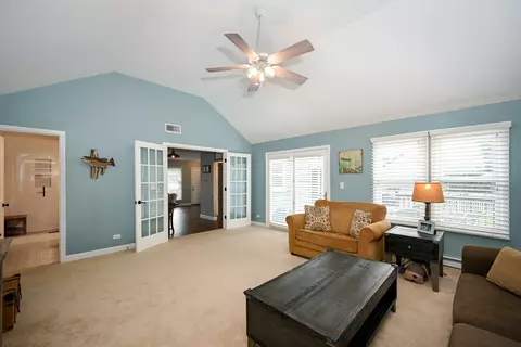 2176 Blacksmith Dr, Wheaton, IL 60189 photo 12