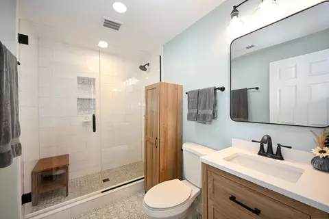 2176 Blacksmith Dr, Wheaton, IL 60189 photo 13