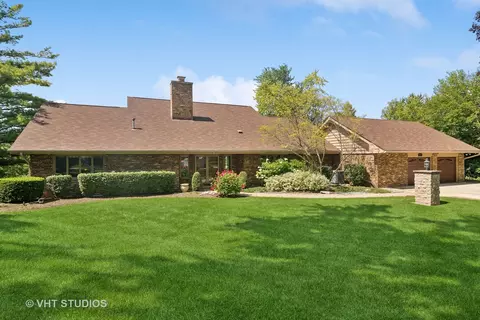 27894 W Lakeview Dr N, Lake Barrington, IL 60084