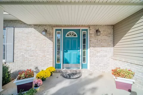 1505 Olmsted Rd, Normal, IL 61761 photo 2