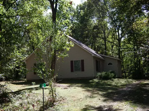 252 Lake Thunderbird Dr, Putnam, IL 61560