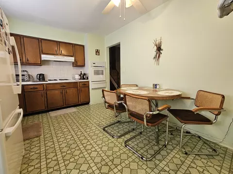 20 E Kathleen Dr, Des Plaines, IL 60016 photo 12