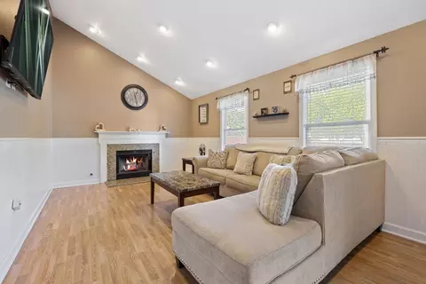 5311 Riviera Blvd, Plainfield, IL 60586 photo 10
