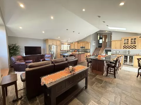 10509 Willow Ave, Mokena, IL 60448 photo 2