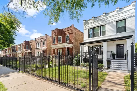 3928 N Sawyer Ave, Chicago, IL 60618