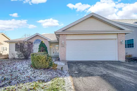 3037 Sandy Ridge Dr, Steger, IL 60475