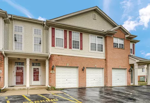 10215 Camden Ln #D, Bridgeview, IL 60455