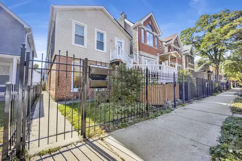 1825 W Ohio St, Chicago, IL 60622