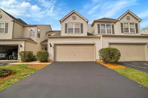 1107 Clover Dr, Minooka, IL 60447