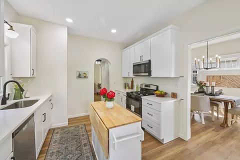 Kitchen - 909 S Fell Ave, Normal, IL 61761 photo 4 of 5