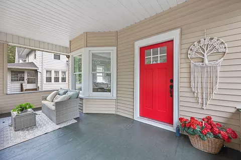 Exterior - 909 S Fell Ave, Normal, IL 61761 photo 4 of 9