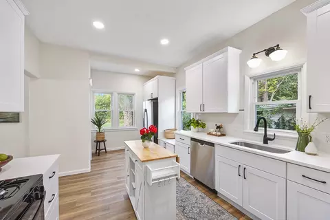 Kitchen - 909 S Fell Ave, Normal, IL 61761 photo 3 of 5