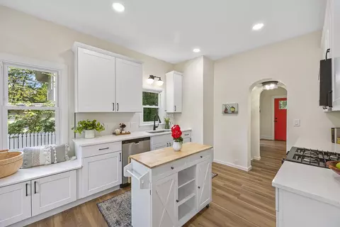 Kitchen - 909 S Fell Ave, Normal, IL 61761 photo 2 of 5