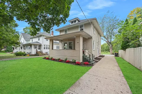 Exterior - 909 S Fell Ave, Normal, IL 61761 photo 6 of 9