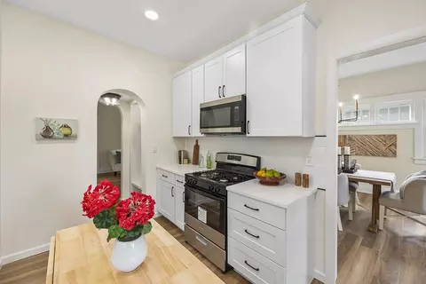 Kitchen - 909 S Fell Ave, Normal, IL 61761 photo 5 of 5