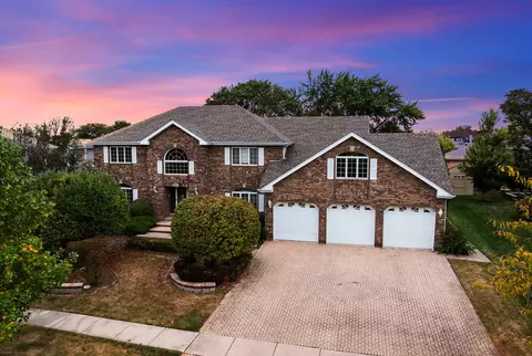 7916 Dooneen Ave, Tinley Park, IL 60477