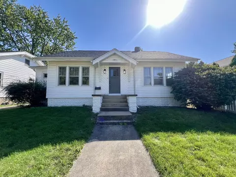 307 Charles St, Champaign, IL 61820